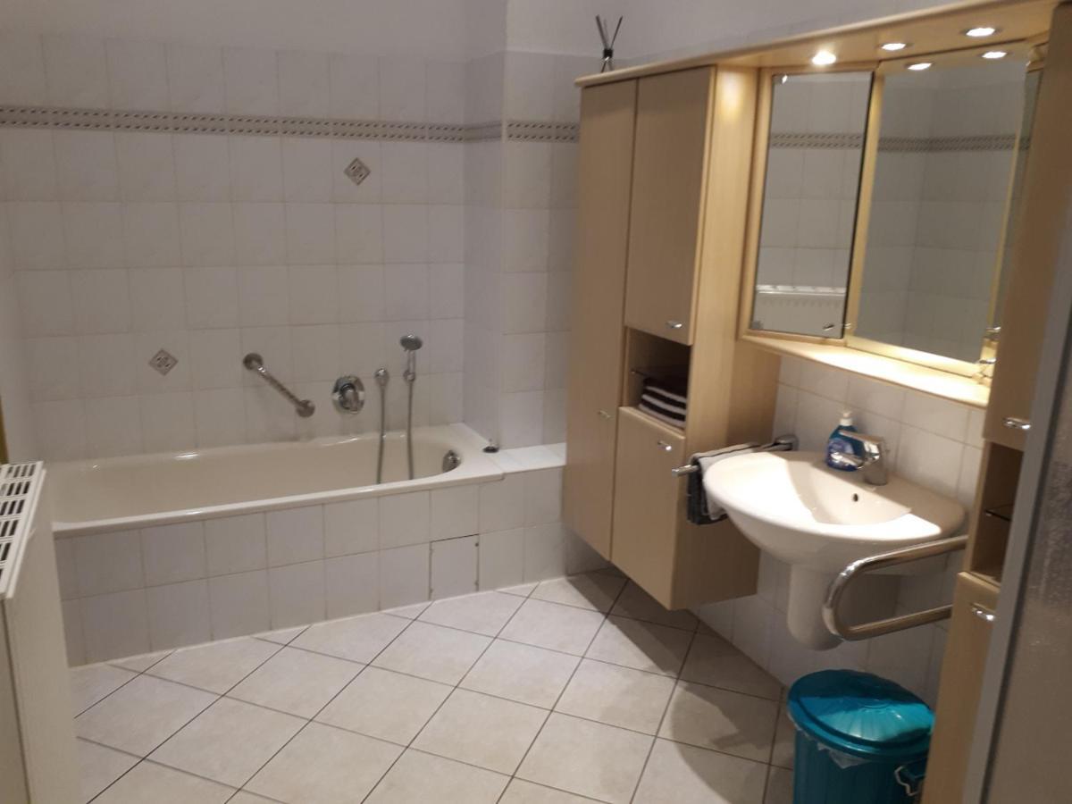 Ferienwohnung Auf Einem Gutshof Nordenham Exterior foto